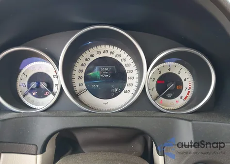 2015 Mercedes-Benz E 400 z USA, uszkodzony, nr VIN WDDKJ6FB8FF305288